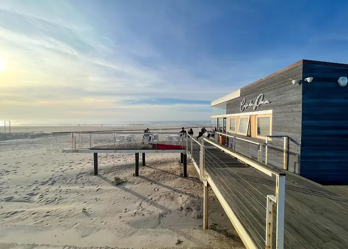 Maison Familiale - *